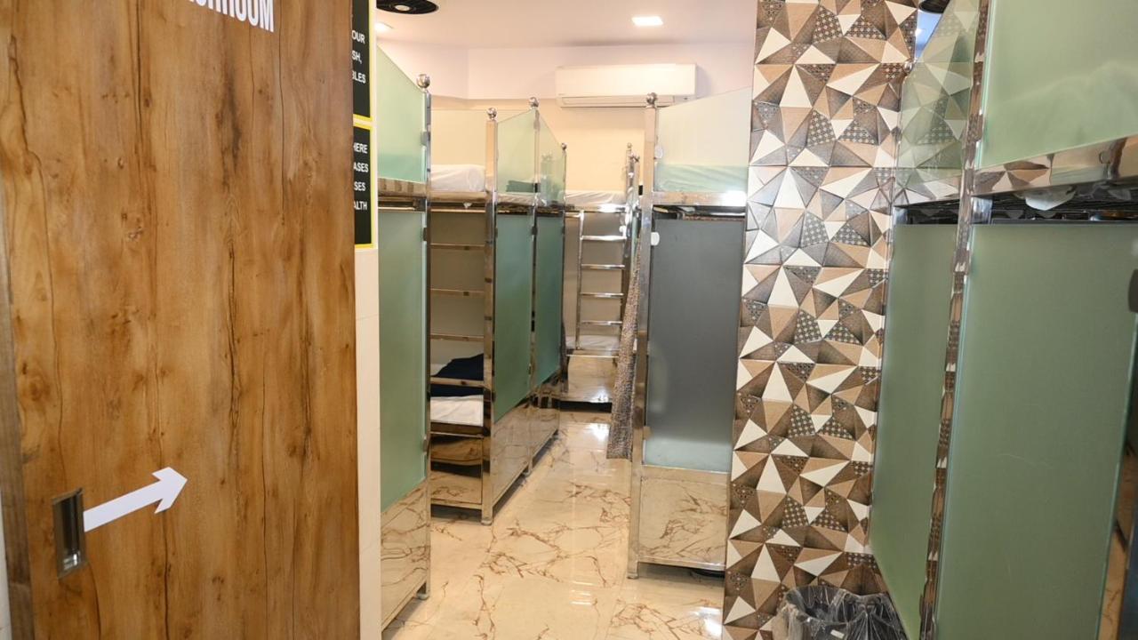 Sagar Dormitory Andheri - Nearest To Andheri Railway Station West 孟买 外观 照片