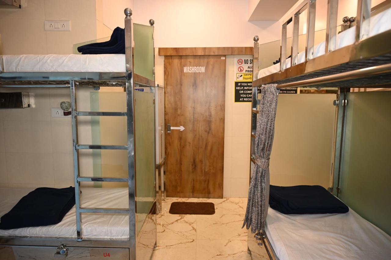 Sagar Dormitory Andheri - Nearest To Andheri Railway Station West 孟买 外观 照片