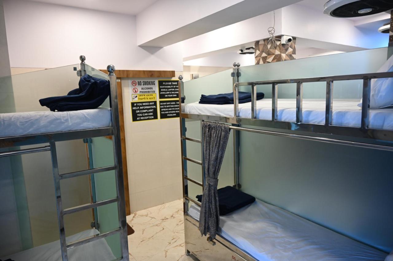 Sagar Dormitory Andheri - Nearest To Andheri Railway Station West 孟买 外观 照片