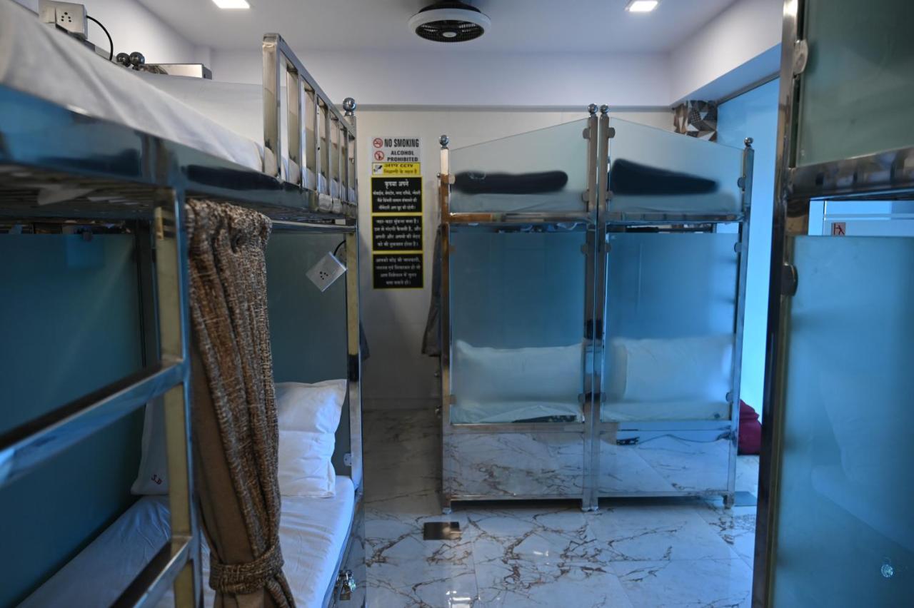 Sagar Dormitory Andheri - Nearest To Andheri Railway Station West 孟买 外观 照片