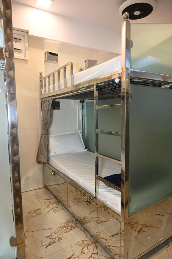 Sagar Dormitory Andheri - Nearest To Andheri Railway Station West 孟买 外观 照片
